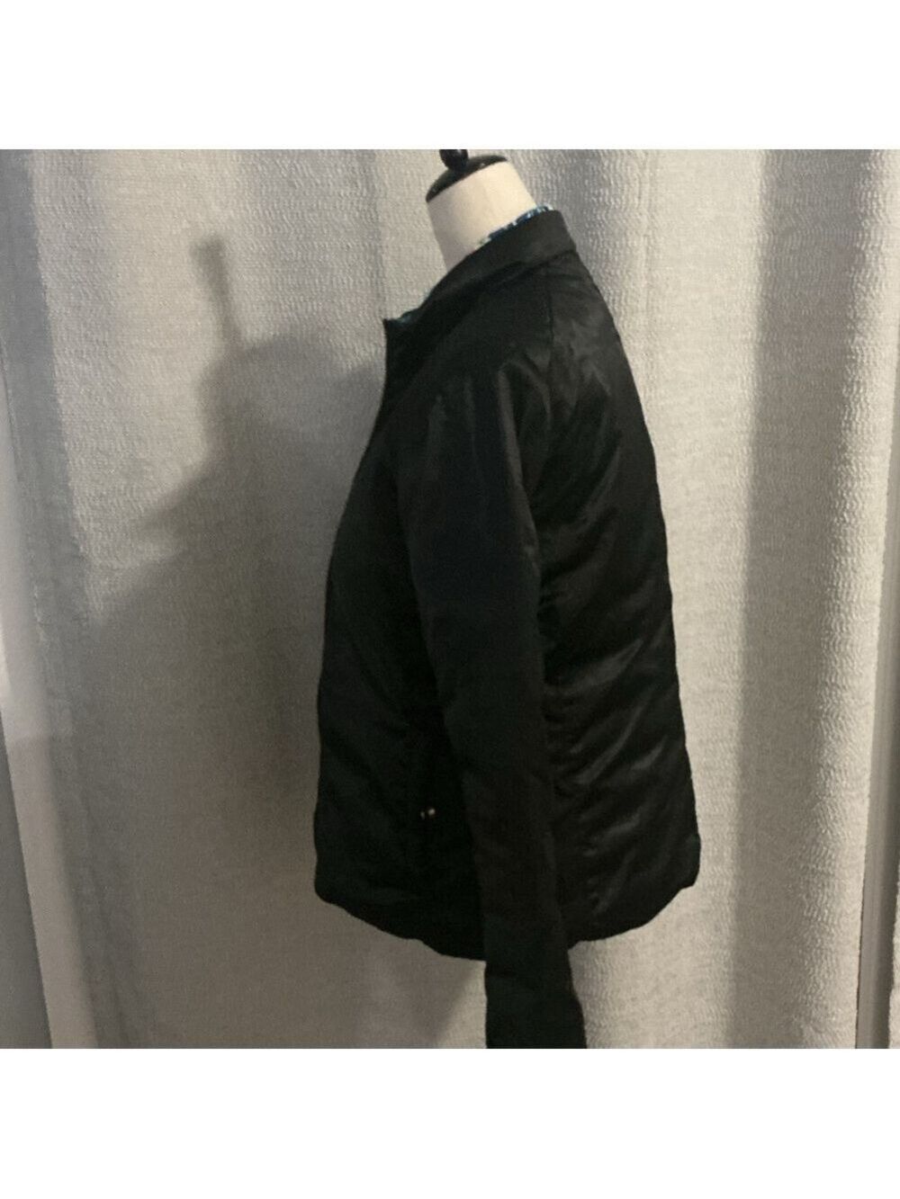 Lily Pulitzer Marley Reversible Puffer Jacket - Picture 6 of 14